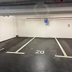 Stars Studio Apartment With Parking